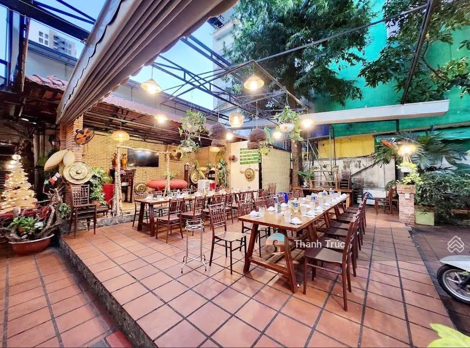 Cho thuê Biệt thự Mặt Tiền Nguyễn Trọng Tuyển, Phường 02 Tân Bình Gần Lê Văn Sỹ