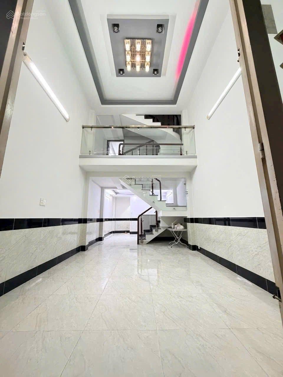 Ô TÔ CHẠY QUA CỬA NHÀ - 4 TẦNG - Ở KẾT HỢP KINH DOANH ĐỈNH - TÂN BÌNH - ĐI SÂN BAY 10 PHÚT Ô TÔ CHẠY QUA CỬA NHÀ - 4 TẦNG - Ở KẾT HỢP KINH DOANH ĐỈNH - TÂN BÌNH - ĐI SÂN BAY 10 PHÚT