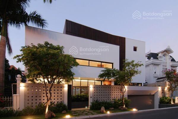 CẦN BÁN SIÊU BIỆT THỰ ĐẸP NGÔ QUANG HUY, T. ĐIỀN , QUẬN 2, DTCN GẦN 540 M2 GIÁ CHỈ 149 TỶ