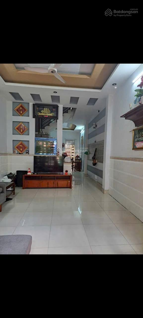 Cho thuê nhà 1 sẹc Lê Văn Quới, Bình Tân: 4mx17m 1 trệt 3 lầu, 4PN 3WC. Giá: 13 tr/ th Cho thuê nhà 1 sẹc Lê Văn Quới, Bình Tân: 4mx17m 1 trệt 3 lầu, 4PN 3WC. Giá: 13 tr/ th