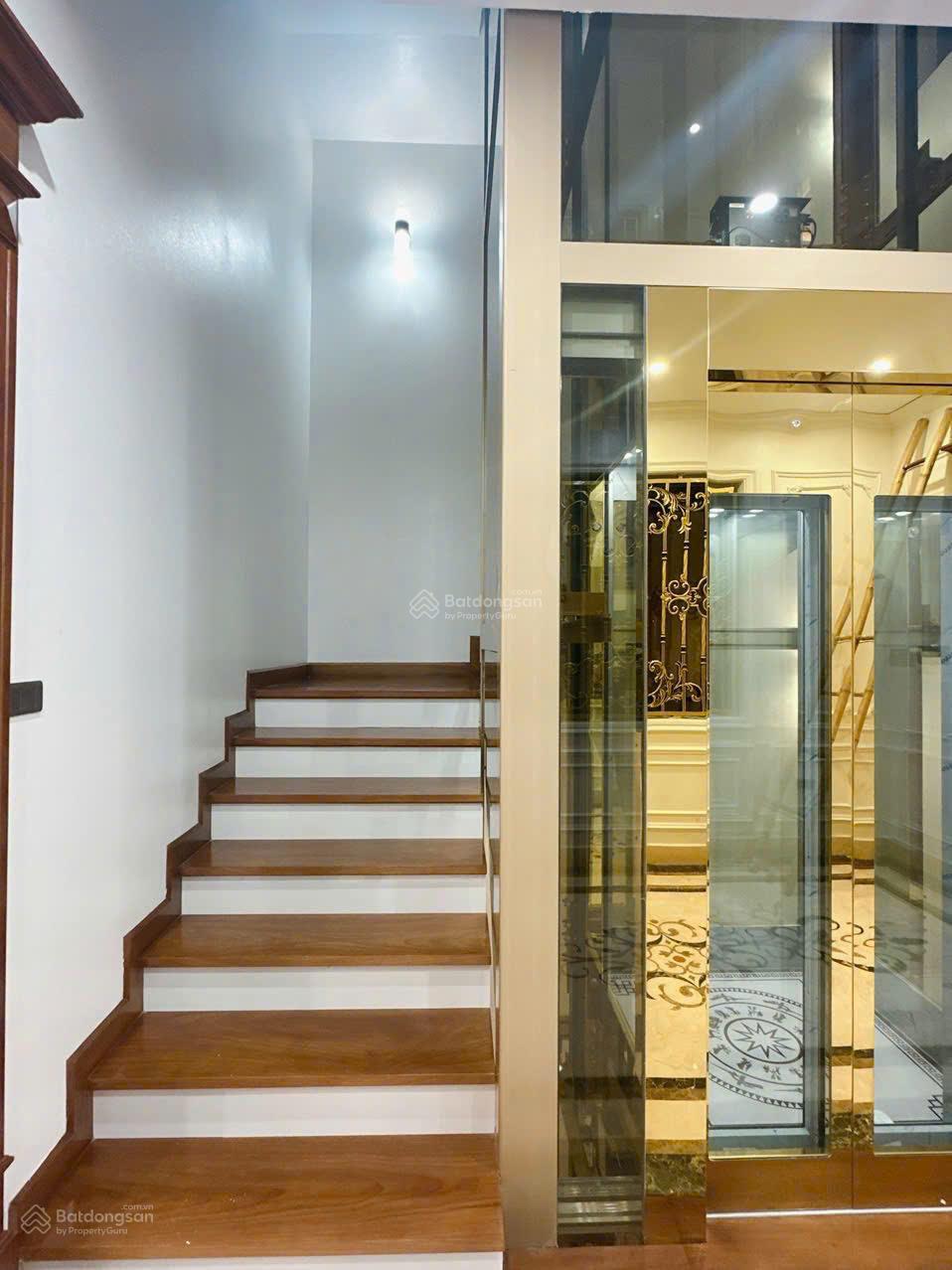 BÁN LIỀN KỀ VĂN QUÁN PHỐ NGUYỄN KHUYẾN 85M2 5 TẦNG GIÁ 21 TỶ