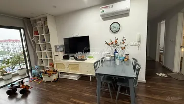 Em cần cho thuê gấp căn hộ 80m2 full nội thất toà Berriver N01