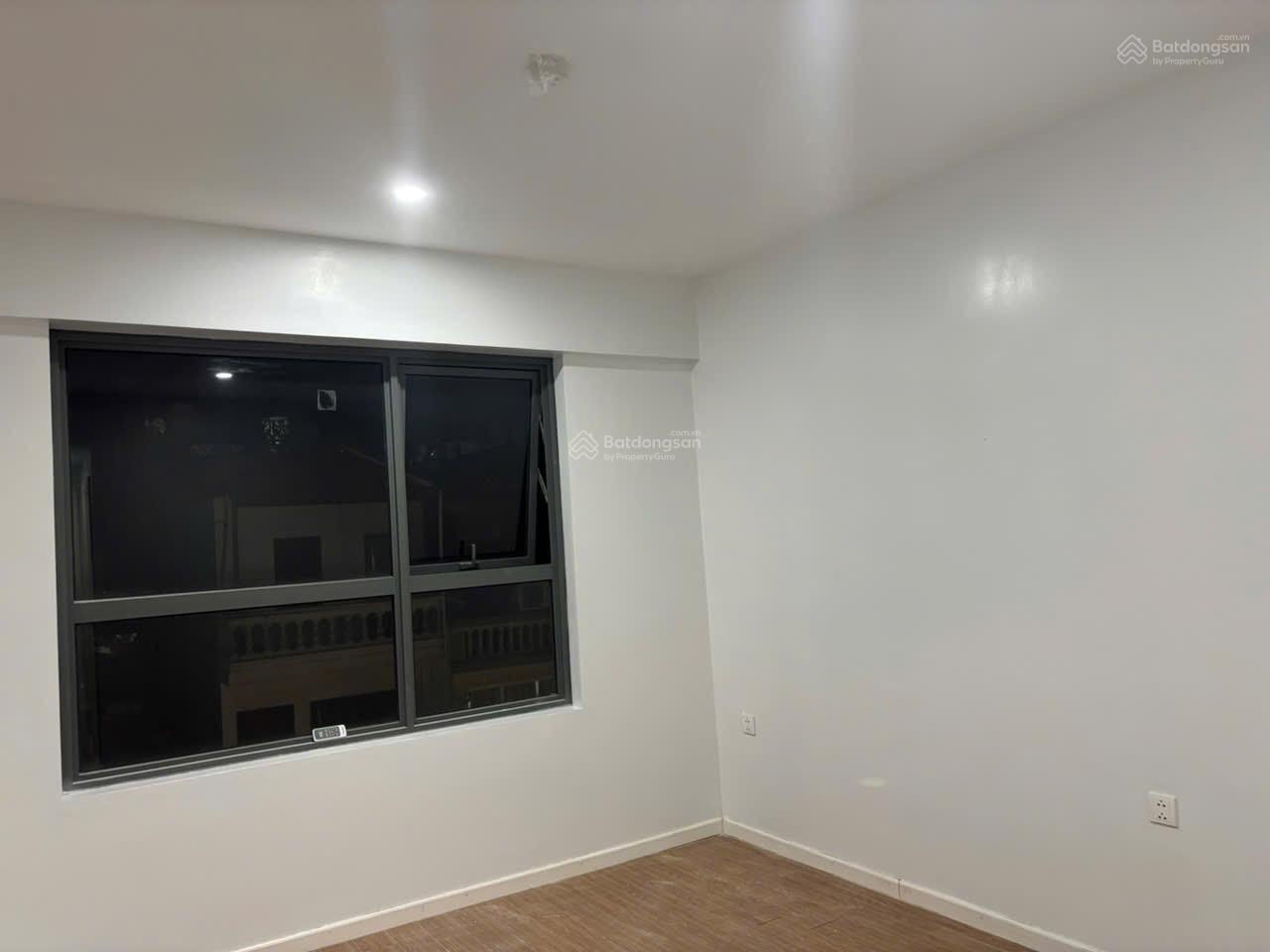 Em cần cho thuê gấp căn hộ 80m2 full nội thất toà Berriver N01 Em cần cho thuê gấp căn hộ 80m2 full nội thất toà Berriver N01