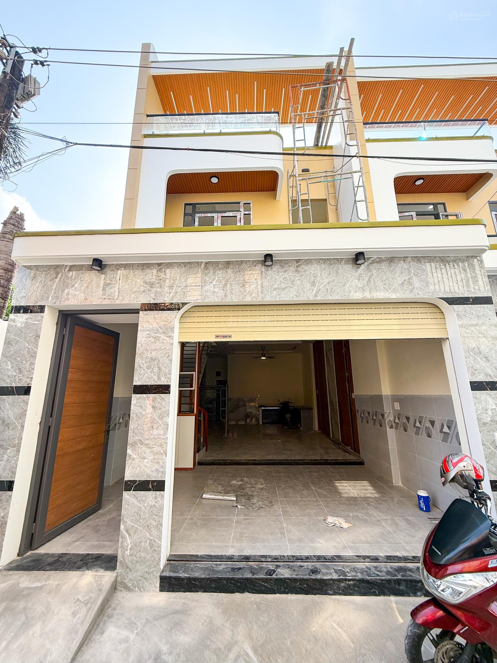 Bán nhà 1T1L hoàn công (DT: 80m2 - ngang 5,4m) ngay chợ đồn thuộc P. Bửu Hoà. Giá chỉ 3,7 tỷ