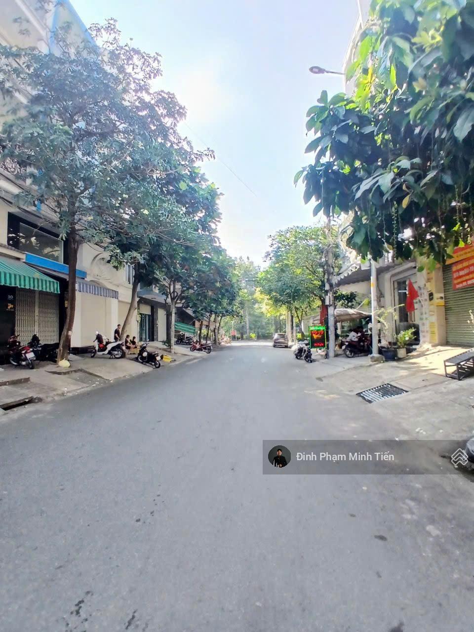 Nhà góc 2MT 100m2 nhà đẹp 5 tầng Trần văn Kiểu P10 Q6