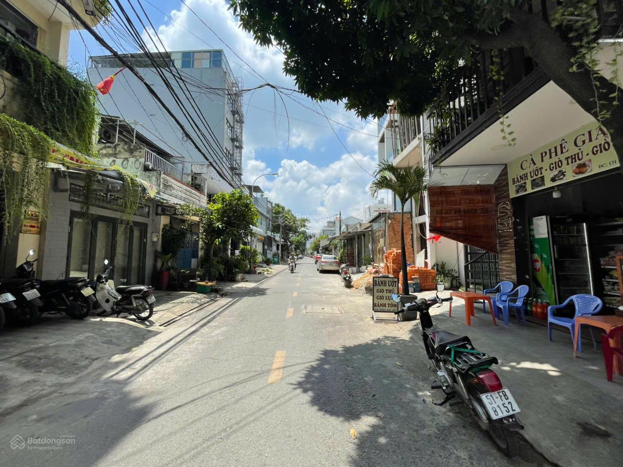 Đường 12m thông đường Tô Hiệu, phường Hiệp Tân DT 4,3mx24m giá 8,9 tỷ