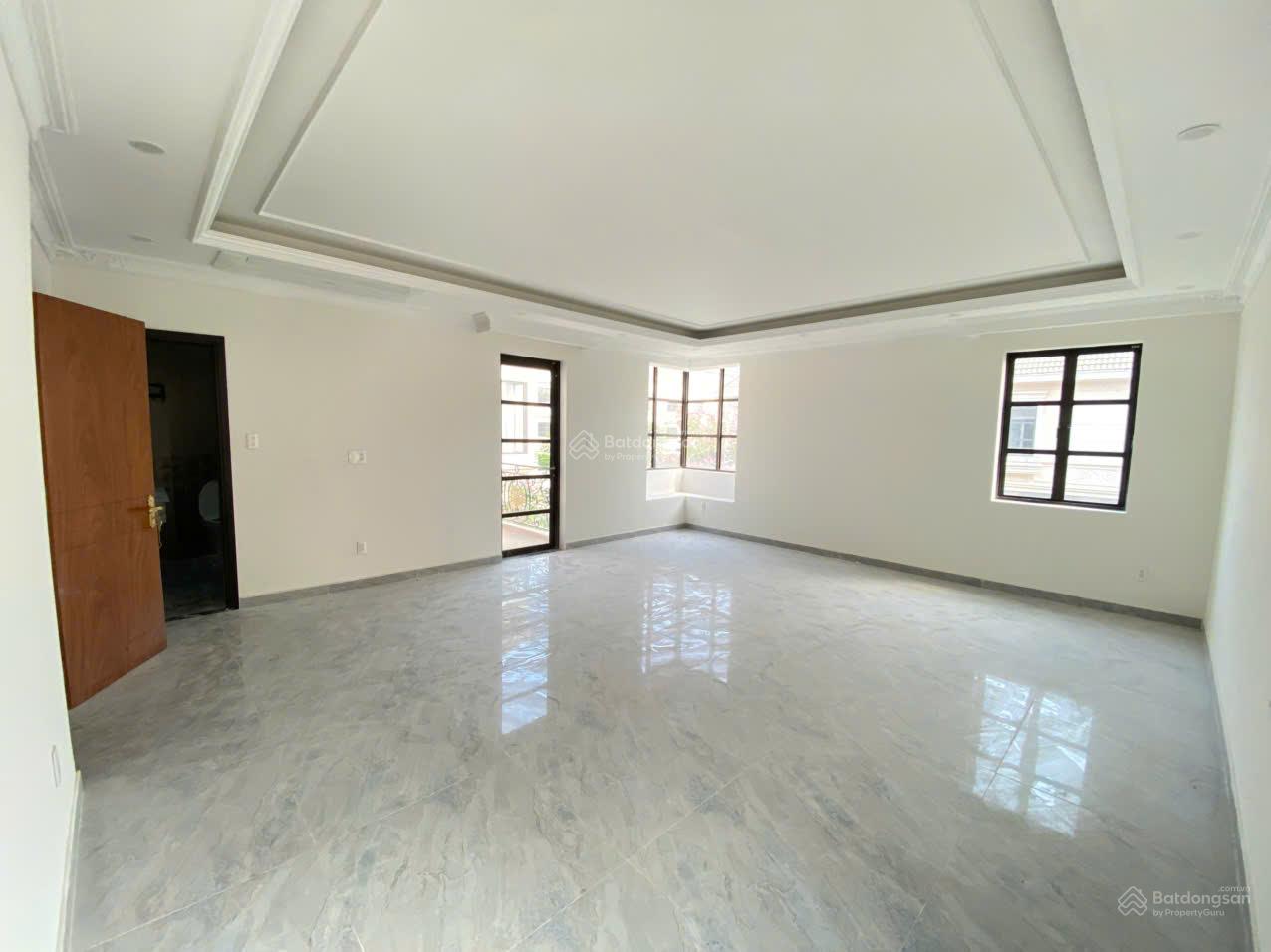 Cho thuê biệt thự mới 100%, 200m2 tại CityLand Park Hills, 70 triệu, Gò Vấp, HCM