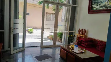 Cho thuê nhà 2 tầng đường Ngọc Hân Công Chúa view đào Hoa Sen