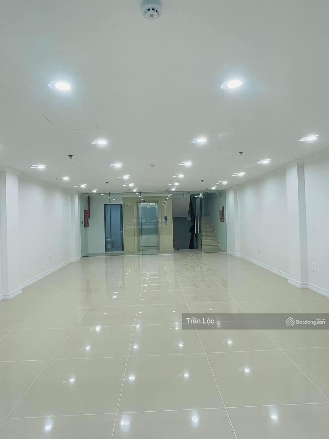 Chính chủ cần bán tòa nhà 8 tầng phố Lê Đức Thọ, Nguyễn Hoàng, Hàm Nghi, Nam Từ Liêm. Chính chủ cần bán tòa nhà 8 tầng phố Lê Đức Thọ, Nguyễn Hoàng, Hàm Nghi, Nam Từ Liêm.