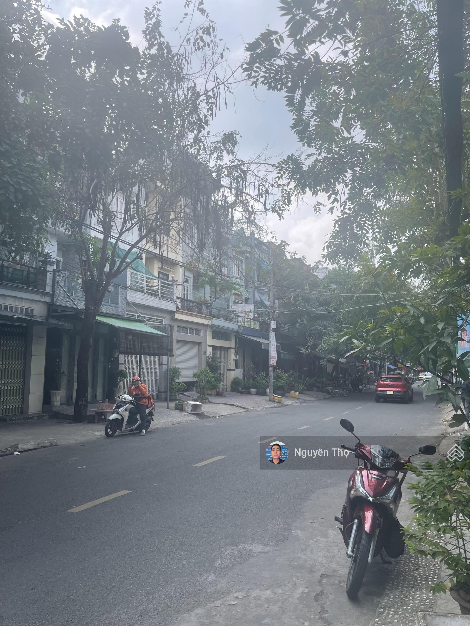 Cần Bán Gấp Nhà MTKD Đường T6 P Tây Thạnh TP.HCM. Nhà 3 Tầng 4pn. Giá 8.5 tỷ TL.