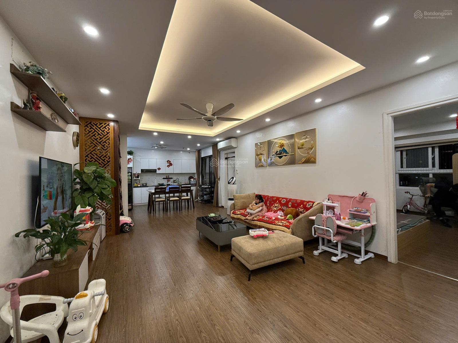 Bán gấp căn 3 phòng ngủ 103m2 chung cư Đại Kim Building đầy đủ nội thất, giá 7,35 tỷ bao tên