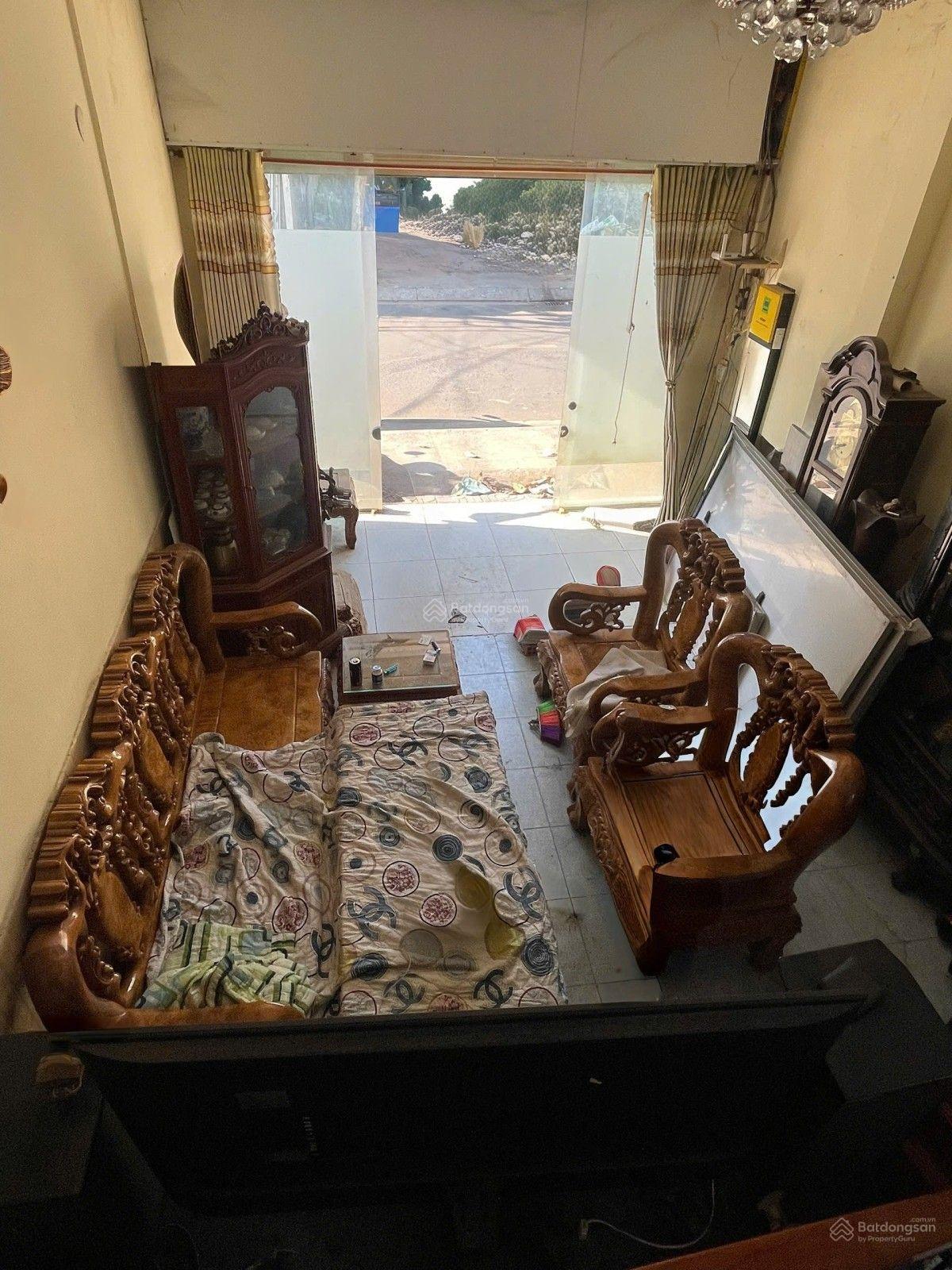 MẶT TIỀN TIỀN LÂN 15 * 96M NHÀ + 3 PHÒNG TRỌ GIÁ 5,2 TỶ 5 x 20m (96m) 1 Trệt 1 Lầu MẶT TIỀN TIỀN LÂN 15 * 96M NHÀ + 3 PHÒNG TRỌ GIÁ 5,2 TỶ 5 x 20m (96m) 1 Trệt 1 Lầu