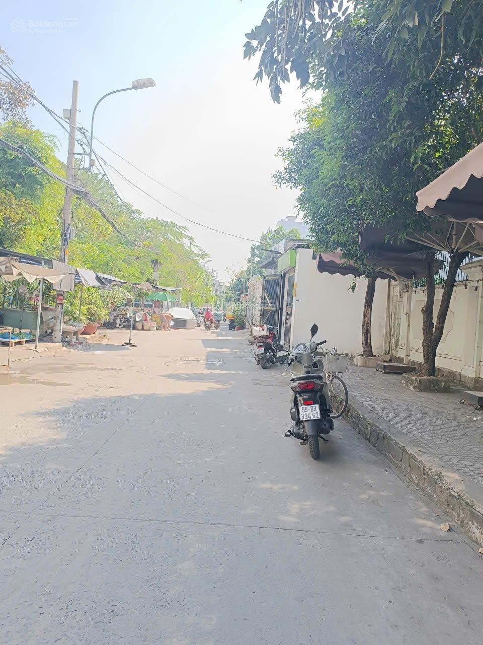 Bán đất mặt tiền Đô Đốc Long, Tân Phú - 81.7m2 - giá tốt - 7.8 tỷ