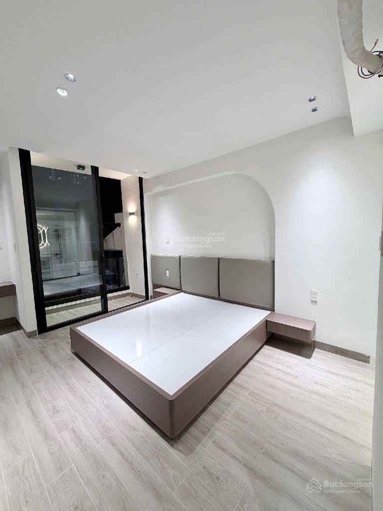 NGAY ĐẦM SEN - HOÀ BÌNH QUẬN 11 - NHÀ MỚI ĐẸP Ở NGAY- 40M2-4 TẦNG BTCT- HẺM XE HƠI - NHỈNH 6 TỶ TL