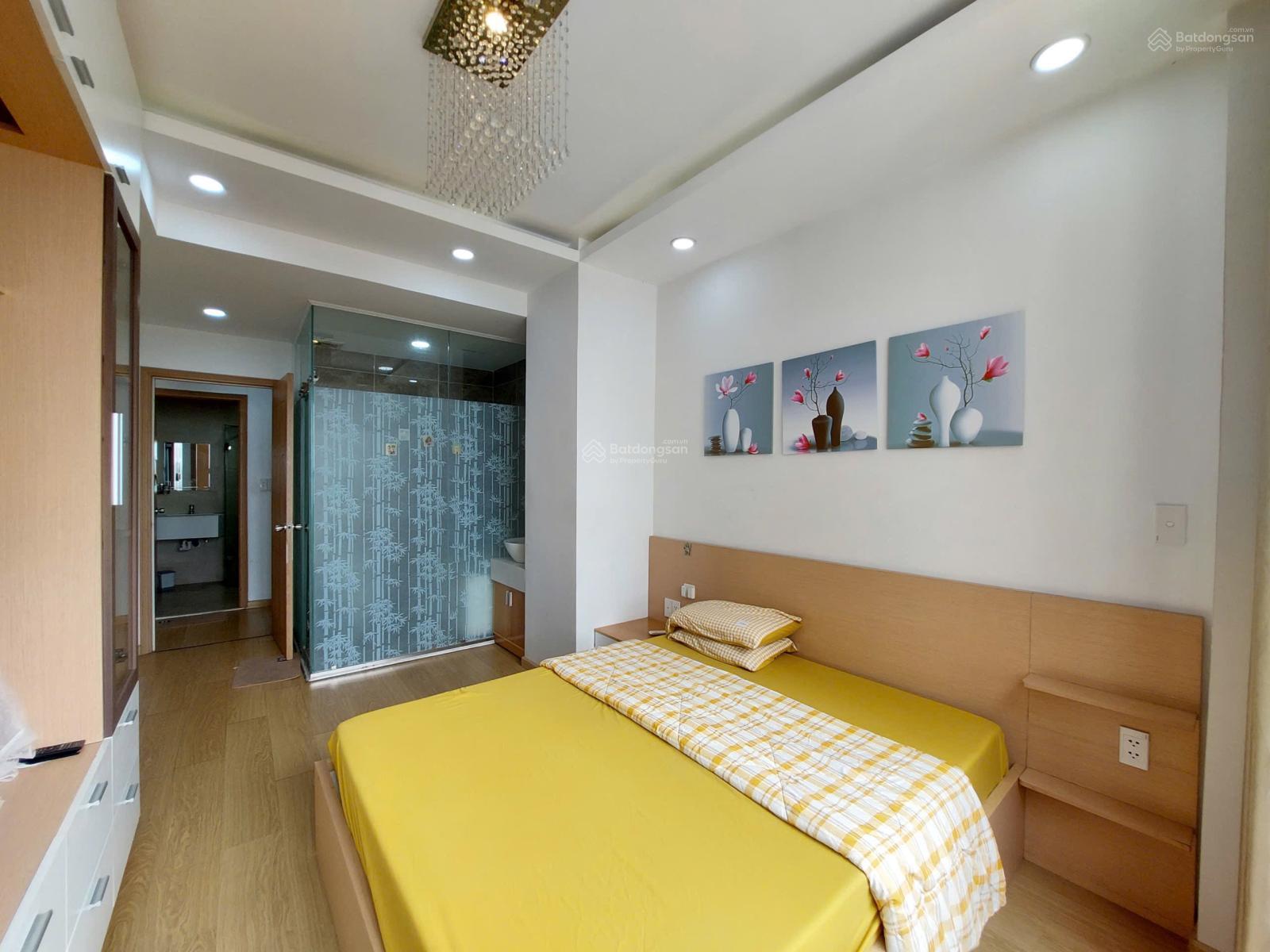 Cần bán The Botanica 2PN 2WC full nội thất gần sân bay giá 5.95 tỷ 72m2 tầng cao view thoáng