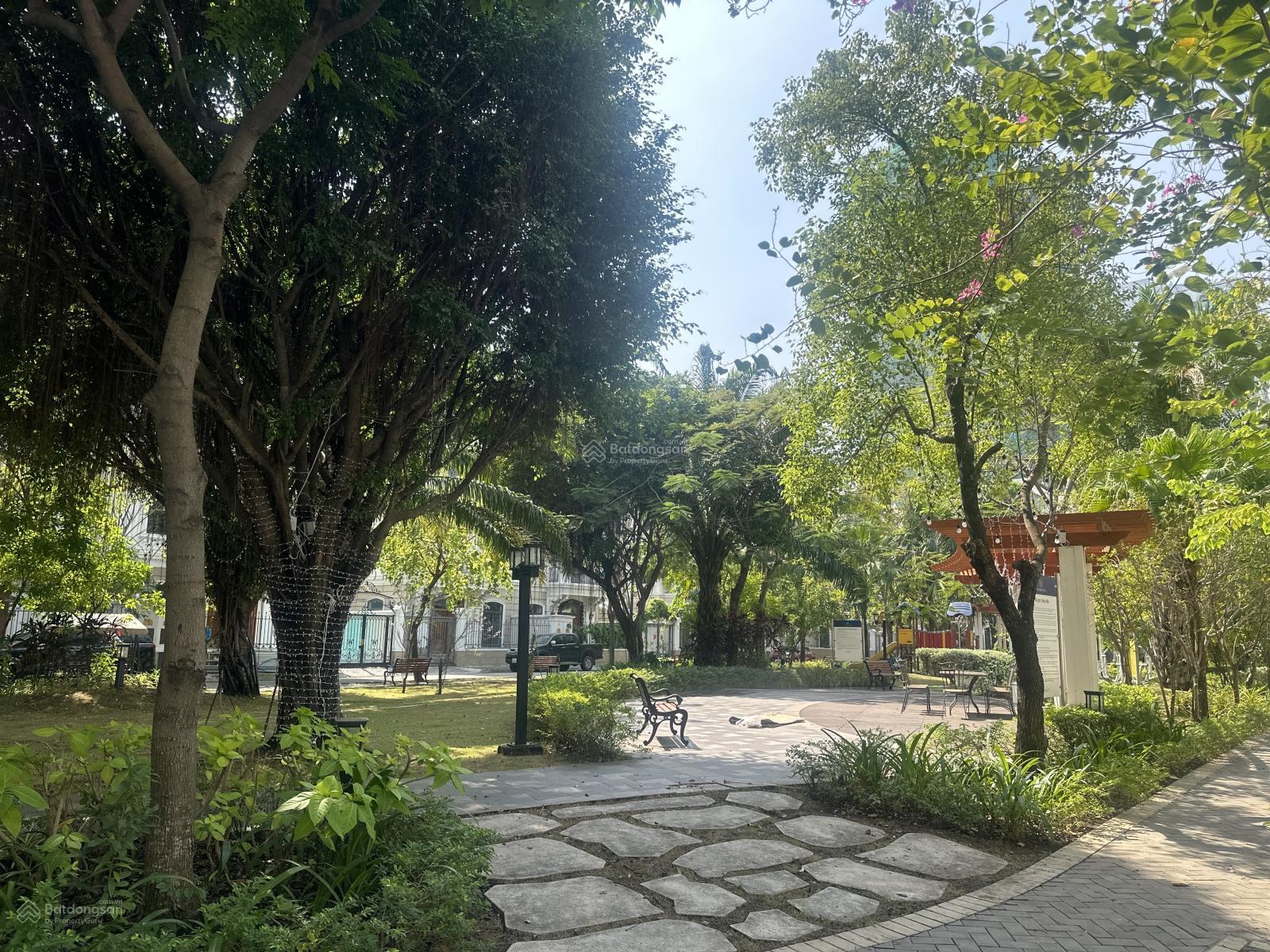 Bán Đất ở khu Compound Thảo Điền,Q2 (Công nhận 340m2) vuông vức đẹp, Ngang 16m, Giá Chỉ 210tr/1m