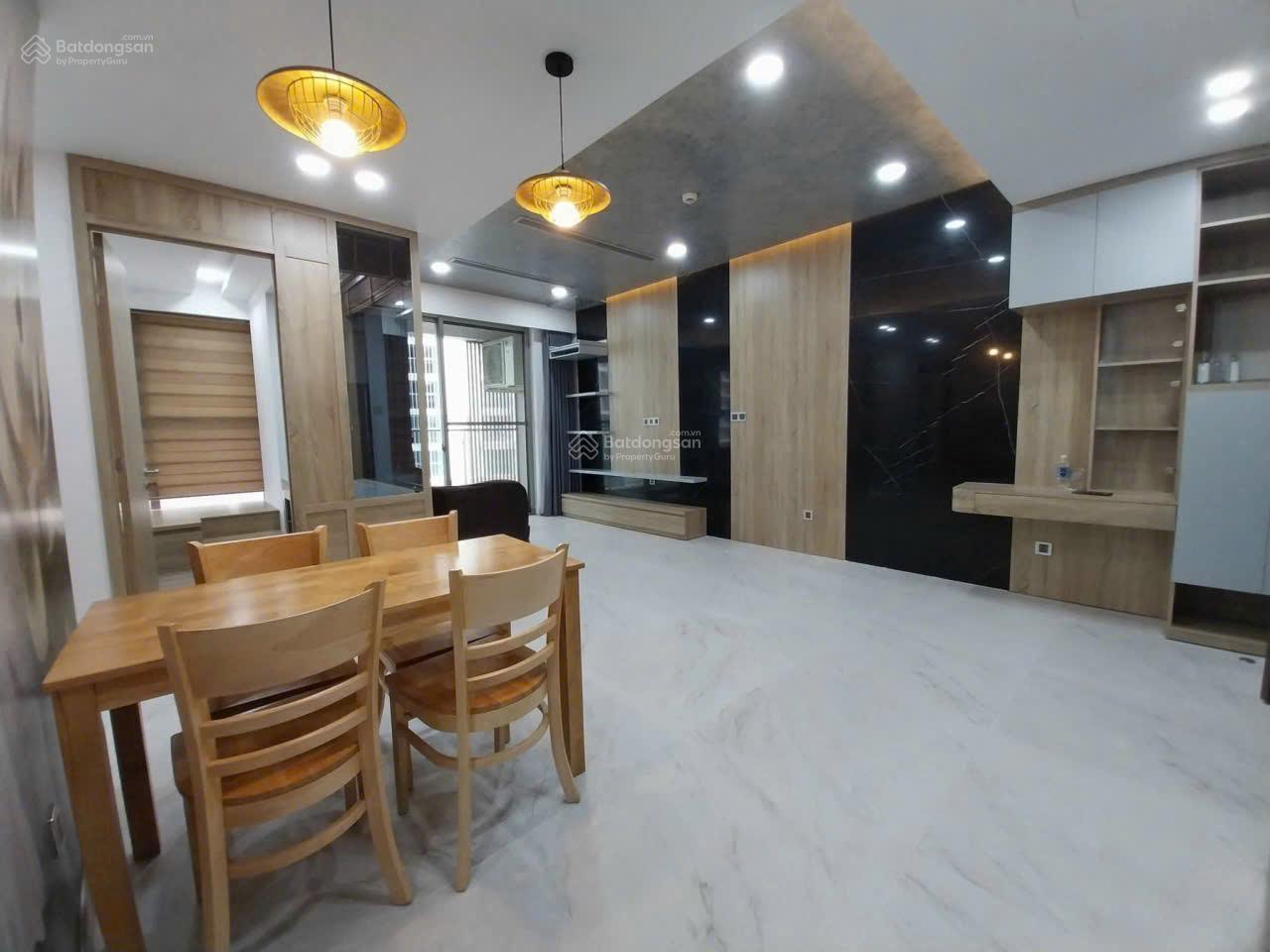 Bán gấp Midtown M7 giá rẻ nhất khu vực - 2 phòng ngủ - nội thất đầy đủ - có ô xe - giá chỉ 9.5 tỷ