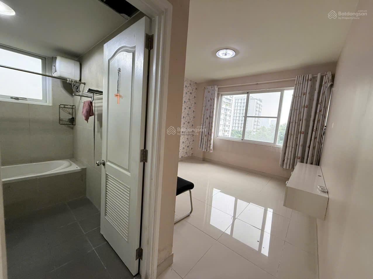 Cần bán căn hộ Phú Mỹ Hưng nằm trường học SSIS, 123m2, 3PN, 2WC, có sổ hồng, giá 15.8 tỷ, xem ngay