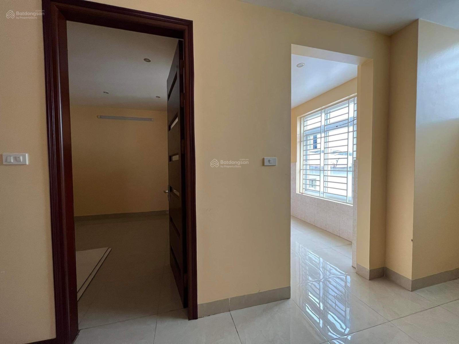 Chính chủ cần bán nhà Hoàng Quốc Việt, phân lô, ô tô tránh, lo góc, 60m² x 4 tầng, cách phố 70m