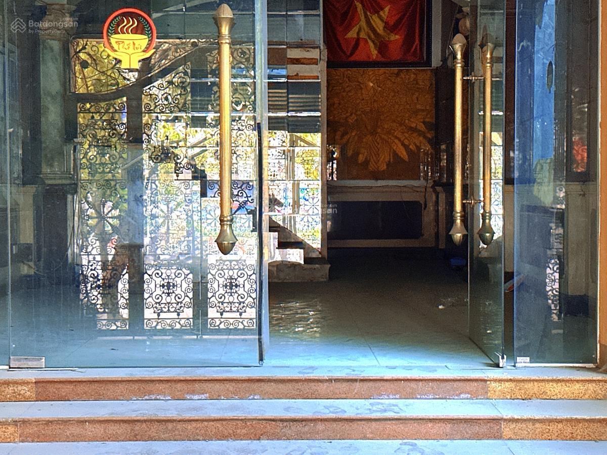 Bán nhà mặt phố Nguyễn Chí Thanh 112m2 xây 8 tầng, mặt tiền 5m, vỉa hè mênh mông kinh doanh