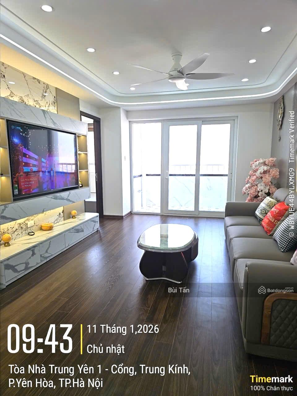 Bán gấp căn hộ chung cư tòa Trung Yên I DT 134m2, 4 PN, 3 wc, căn góc view thoáng, nội thất mới đẹp