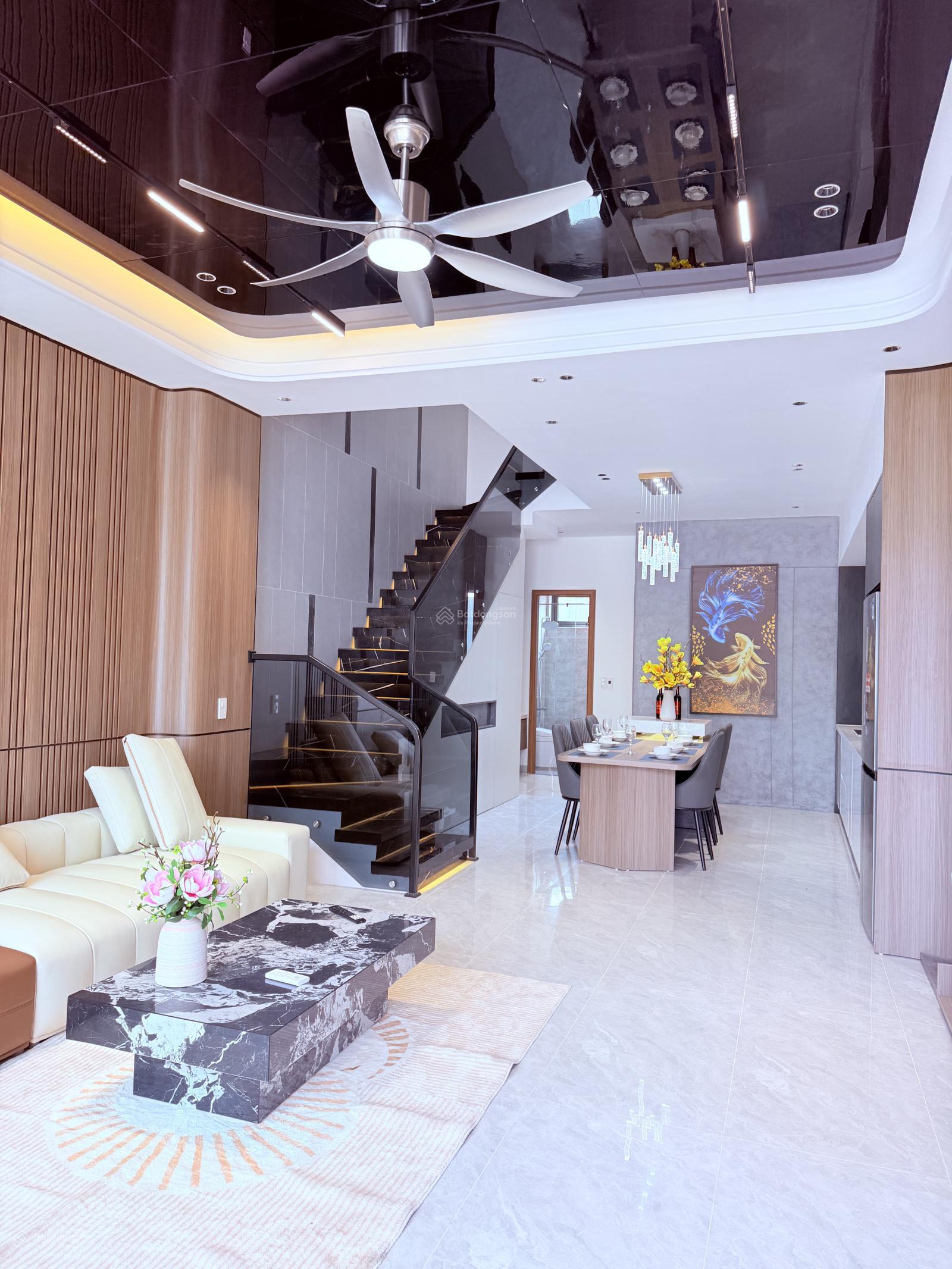 Bán nhà 3 tầng mới đường Thanh Lương 12 Hoà Xuân Đà Nẵng giá 8.8 tỷ sẵn nội thất mới cao cấp Bán nhà 3 tầng mới đường Thanh Lương 12 Hoà Xuân Đà Nẵng giá 8.8 tỷ sẵn nội thất mới cao cấp