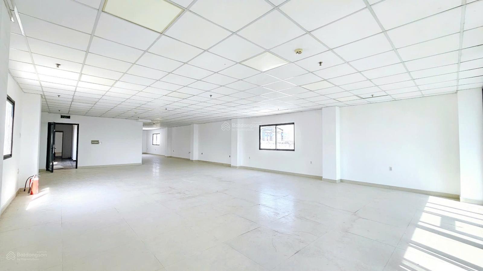 Cho thuê toà nhà tiêu chuẩn thẩm mỹ viện trung tâm Quận 3