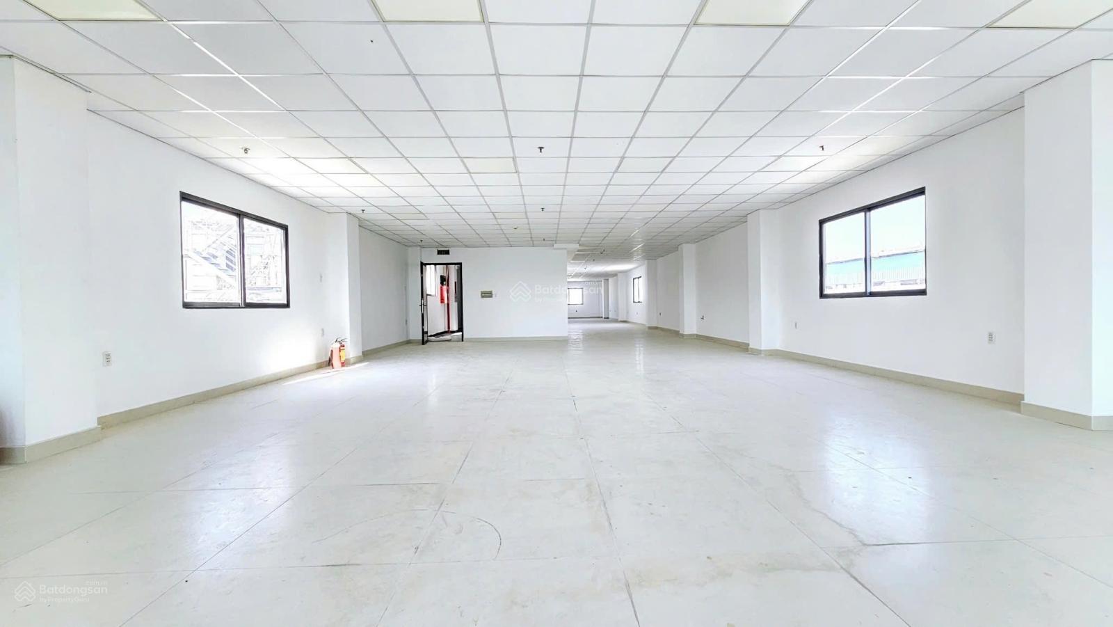 Cho thuê toà nhà tiêu chuẩn thẩm mỹ viện trung tâm Quận 3