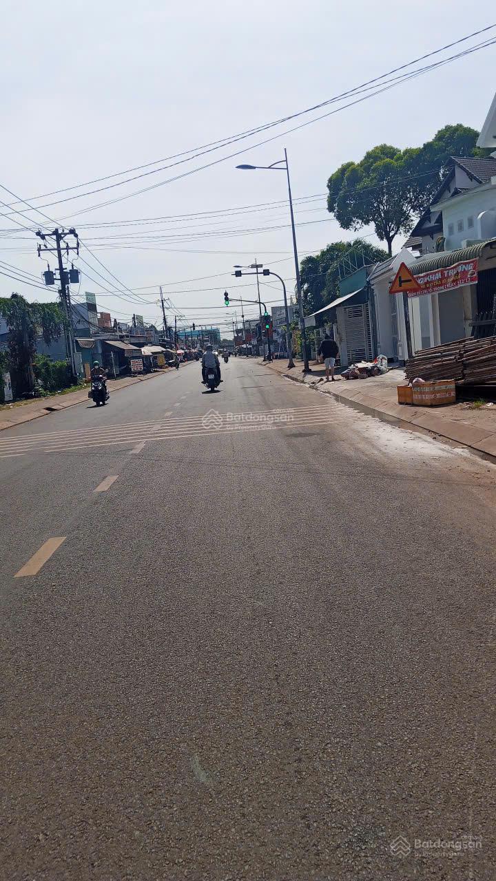 Chỉ 1 lô đất Bình Lộc trục chính Lê A mặt nhựa Chỉ 1 lô đất Bình Lộc trục chính Lê A mặt nhựa