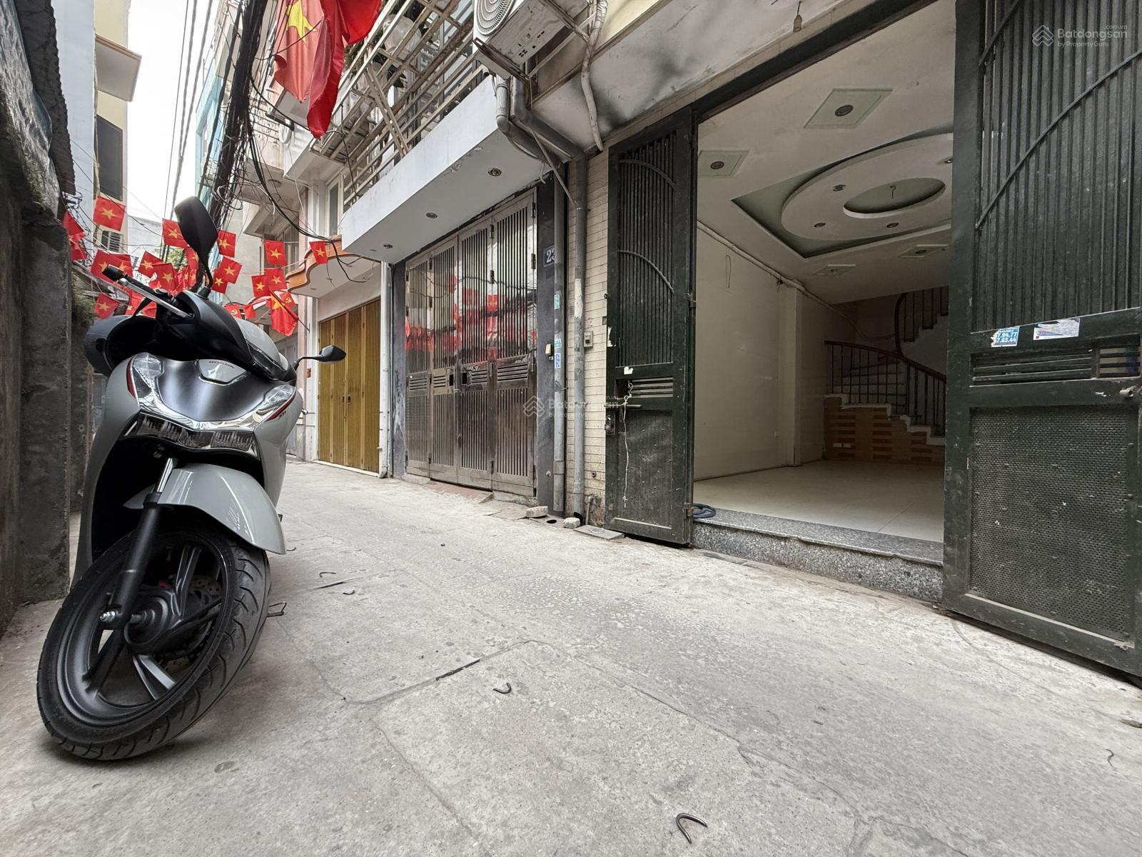 Chính chủ em cần bán nhanh nhà tại phố Lê Văn Lương thông sang ngõ 144 Quan Nhân
Quan Nhân 38/43m2