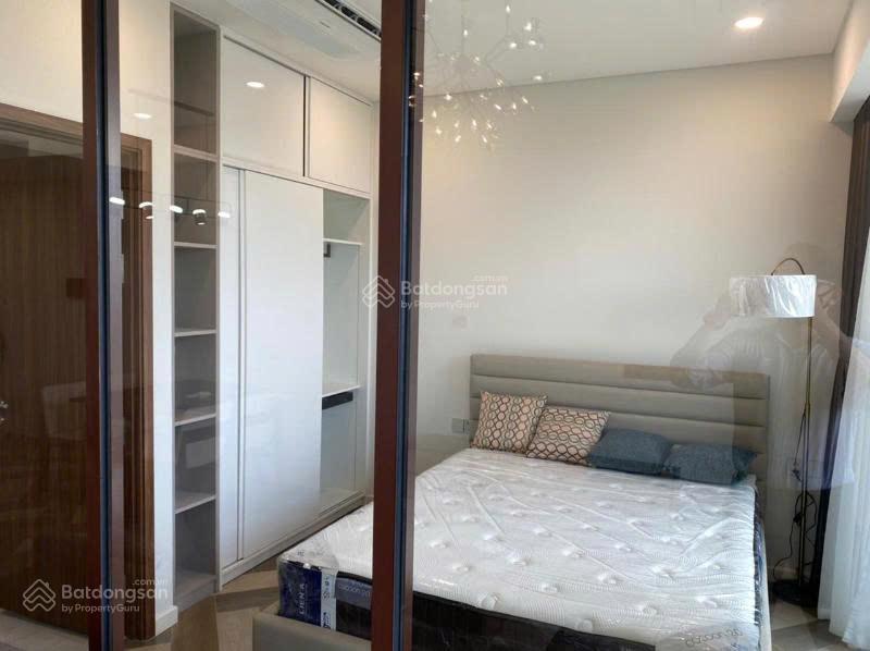 Cho thuê 1 phòng ngủ 50m2, nội thất đầy đủ tối giản, giá 28 triệu bao phí tại Galleria Metropole