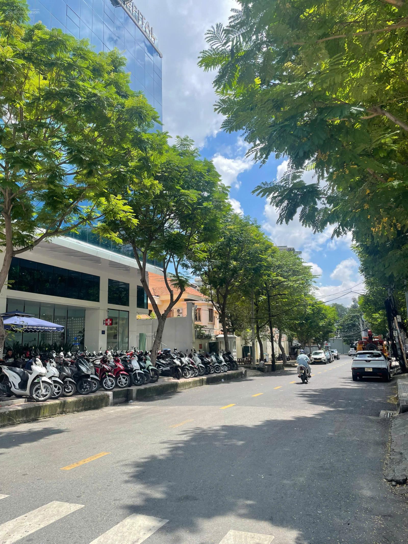 Bán nhà mặt tiền đường Võ Văn Tần phường Võ Thị Sáu Quận 3. DT 20x35m - 4 tầng - giá 550 tỷ