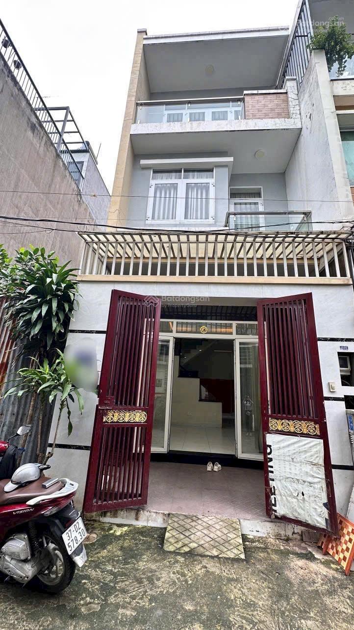 Nhà 3lầu. Hẻm xe tải. 3 phòng ngủ.ngô chí quốc. Gần chợ đầu mối thủ đức-sổ hồng. P.Bình chiểu