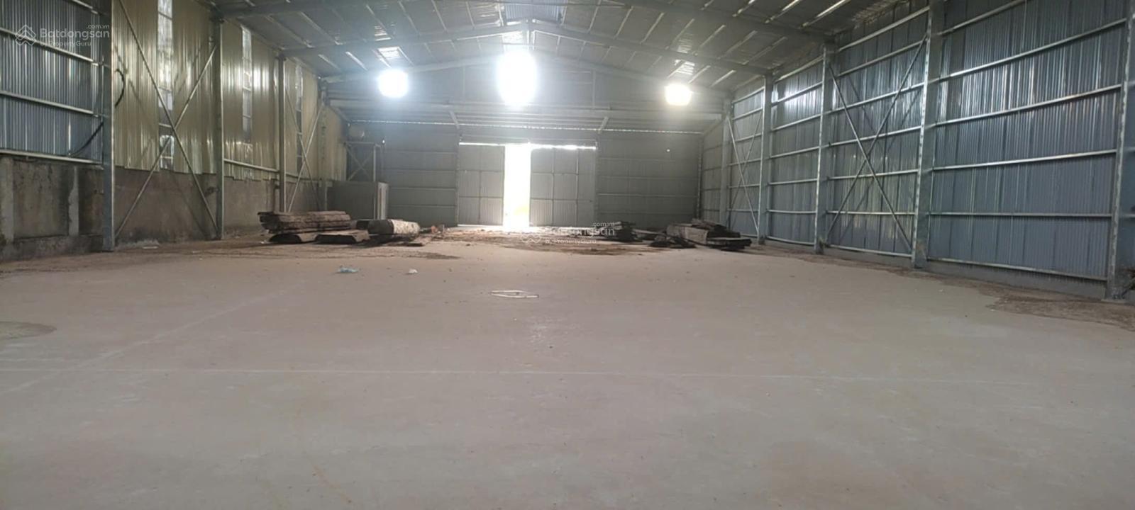 Cho thuê kho xưởng Thượng Cát Bắc Từ Liêm, DT 1000m2, điện 3 pha xe công đỗ cửa giá 35k/m2