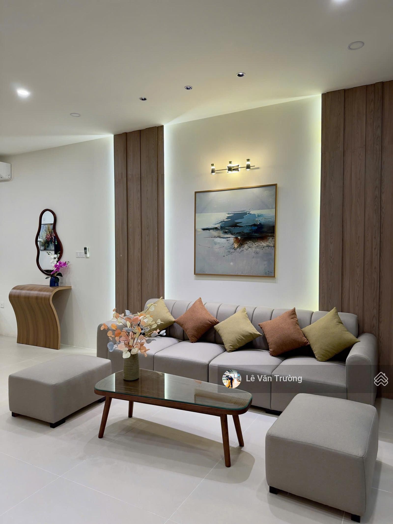 BÁN NHÀ 3 TẦNG MỸ GIA GÓI 7. FULL NỘI THẤT ĐẸP,XỊN,SANG. ĐỐI DIỆN SÂN BÓNG ĐÁ VUI NHỘN CẢ NGÀY