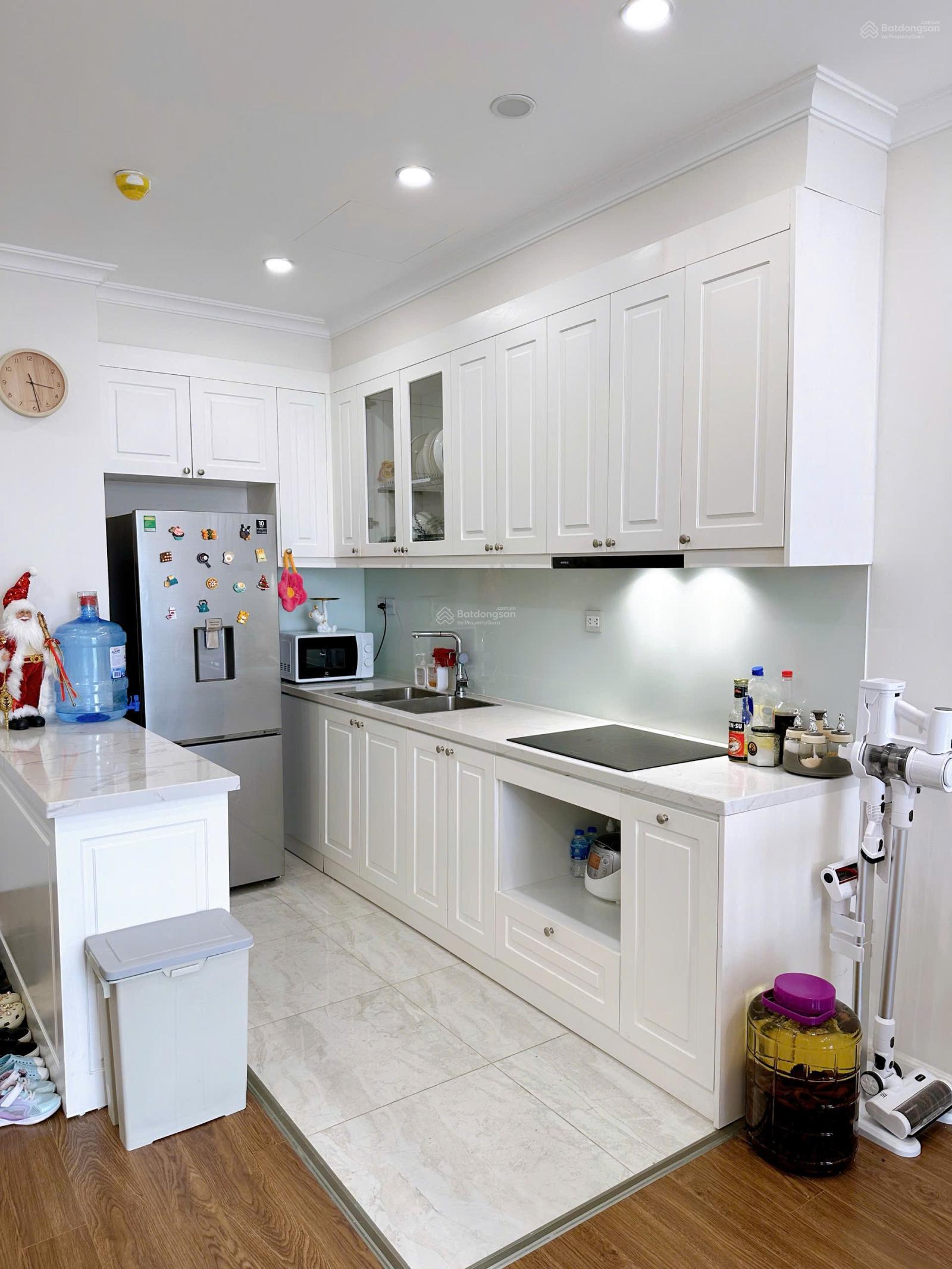 Bán căn hộ chung cư cao cấp Sunshine Riversine. Tầng 16 - Giá 6,99 tỷ. Tel : 0935 033 ***