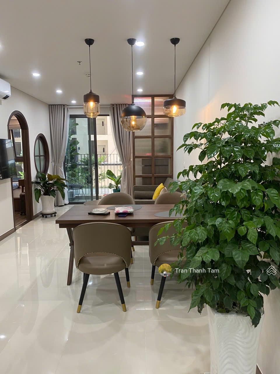 Cần bán CC Sacomreal 584 76M2 2PN 2WC có sổ 3ty6. LH: 0932 349 *** Thanh Tâm