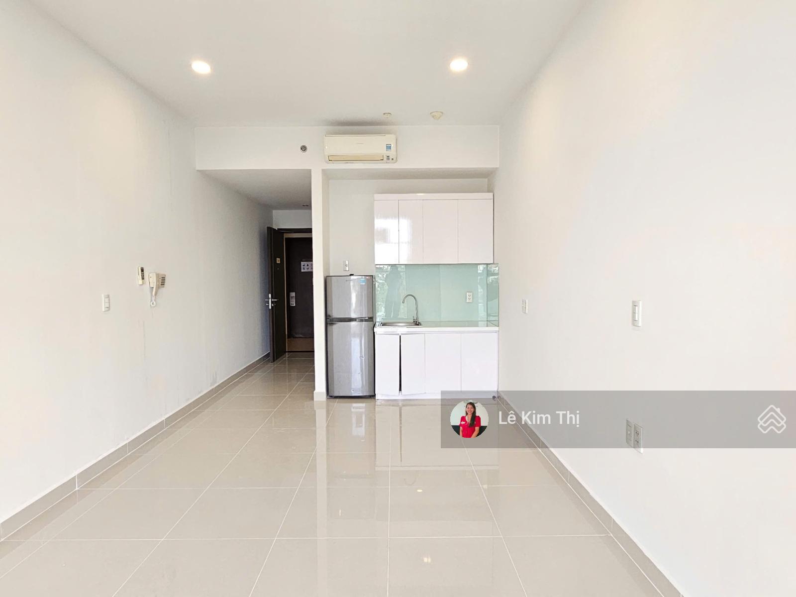 Bán căn Officetel tại Sunrise City North Quận 7, 37.2m2, giá 3 tỷ, view Đông. LH 0774 944 ***