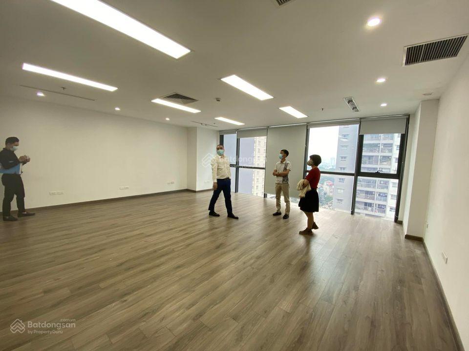 Cần sang nhượng gấp sàn văn phòng 60m2 tại 12 Khất Duy Tiến - Thanh Xuân giá chỉ 10tr/tháng