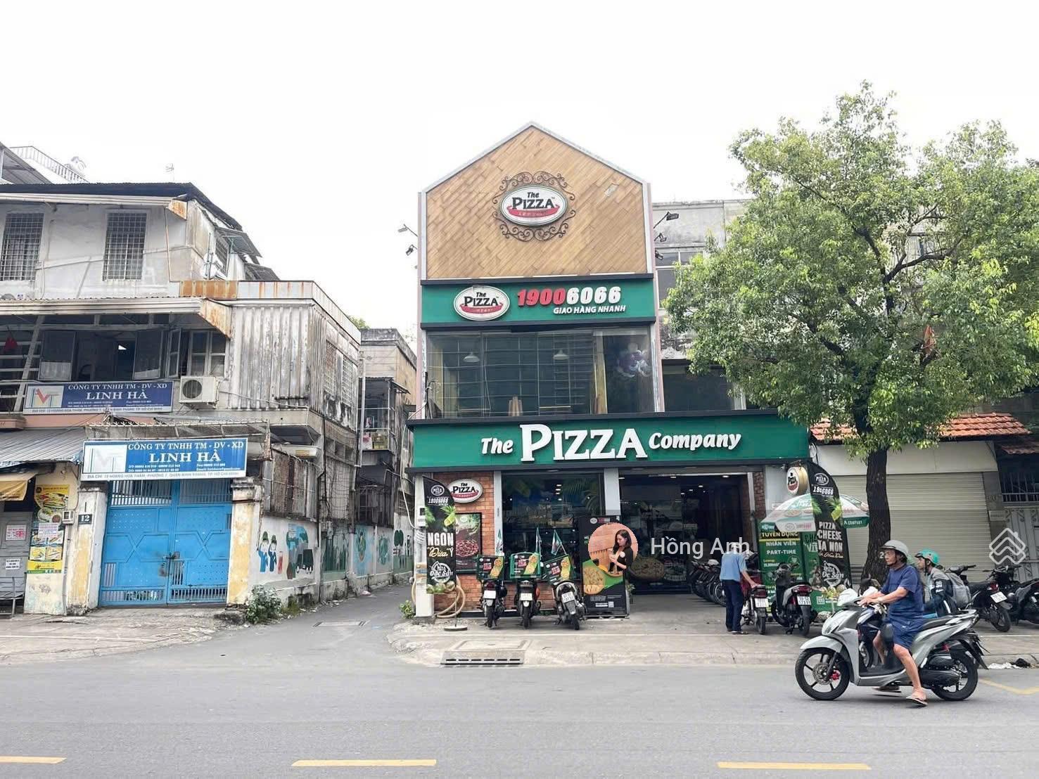 Góc 2 MT - Hoàng Hoa Thám, Bình Thạnh - 8 x 20m - HĐT 140 tr/th - 3 tầng - giá bán 65 tỷ TL