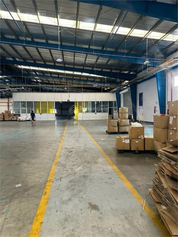 Bán xưởng trong khu CN Trảng Bom Đồng nai DT : 11000m2 - Giá 80ty
+ Pháp lý : Sổ riêng niên hạn 204