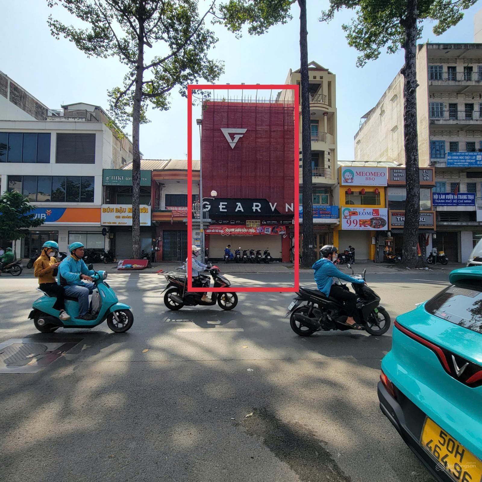 Khan hiếm, giá rẻ, chủ cần bán nhà mặt tiền đường Trần Hưng Đạo P5 Quận 5. DT: 8x20,93m giá 83 tỷ