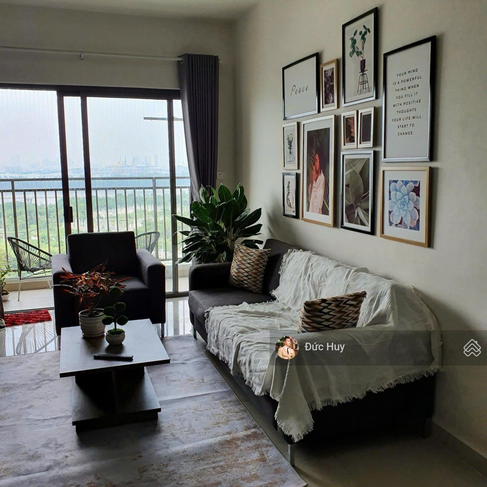 Cần cho thuê căn 3PN diện tích lớn The Sun Avenue - 96m2 view sông giá chỉ 20tr/tháng