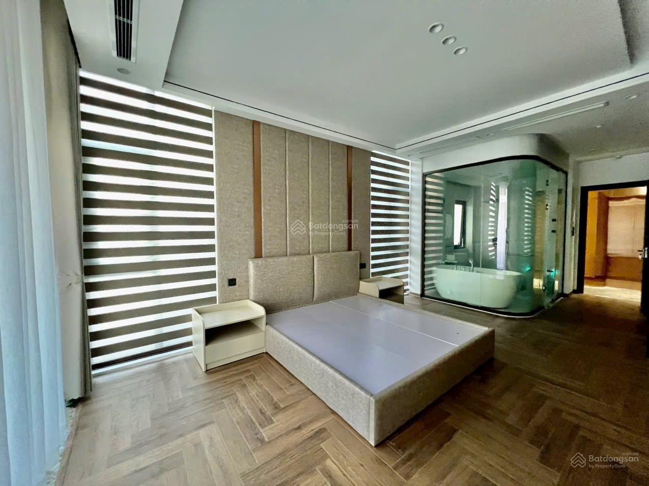 Nhà mới kinh doanh TĐC Ngọc Thụy xây 7 tầng thang máy - full nội thất giá cực tốt chỉ 24.6 tỷ