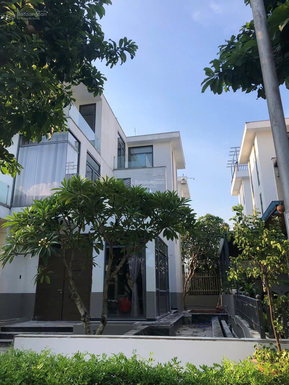 BDS HVL NC - Cho thuê biệt thự Lucasta 300m2 mới đẹp giá 25tr