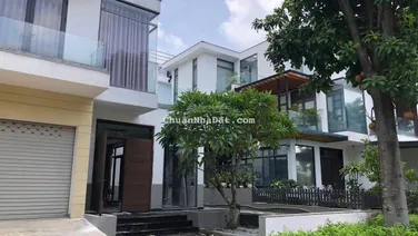 BDS HVL NC - Cho thuê biệt thự Lucasta 300m2 mới đẹp giá 25tr