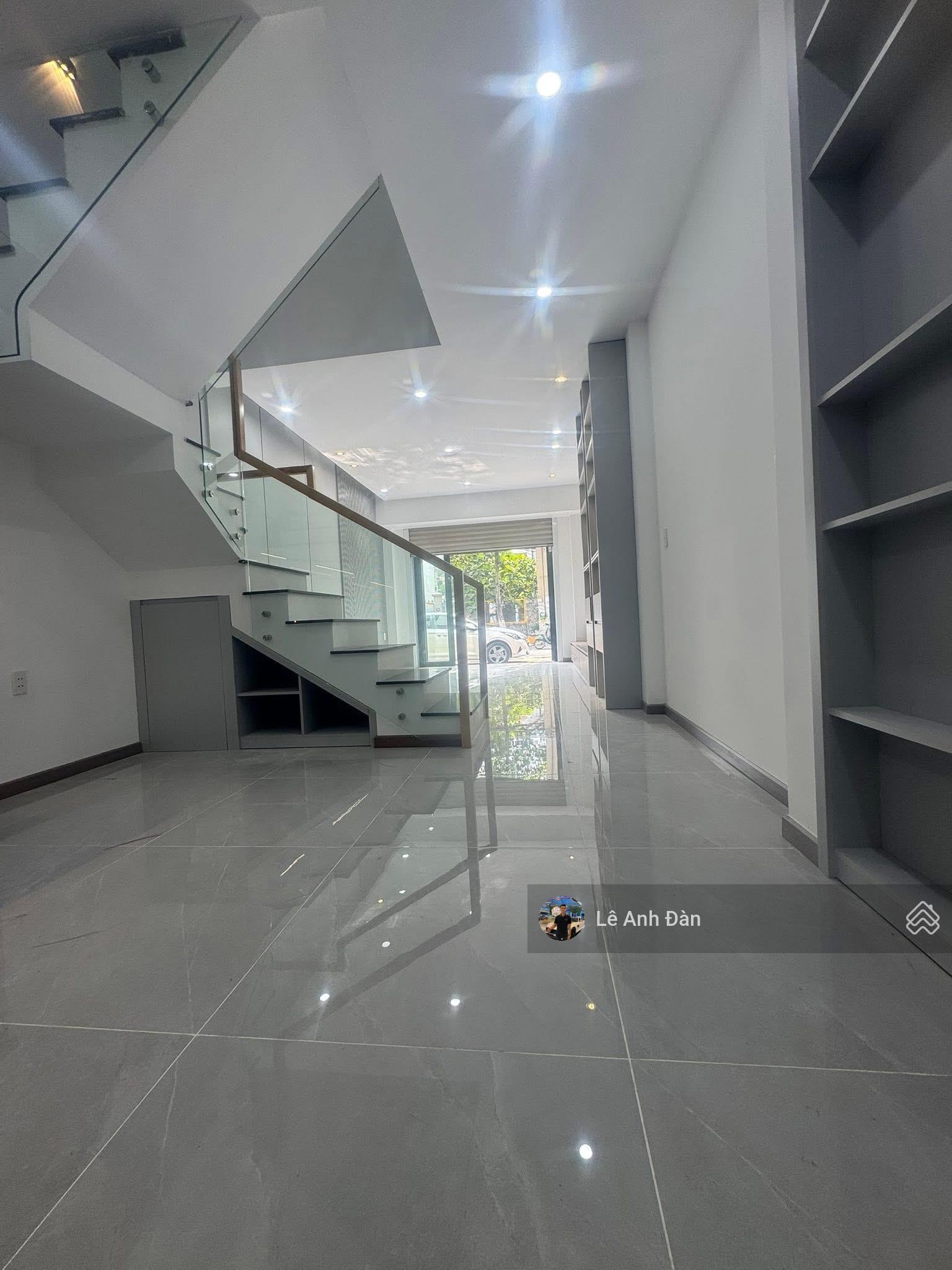 (Giá sốc) - Mặt tiền kinh doanh Nguyễn Thành Đồng, đối diện chợ Hãng Dầu, Trung Dũng, Biên Hoà