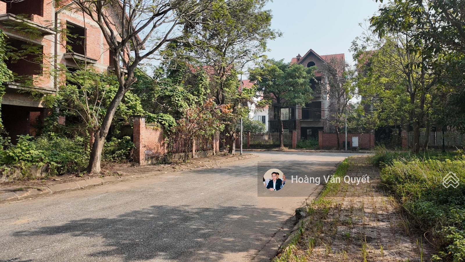 Bán biệt thự 382m2 view vườn hoa Vinaconex2 - Khu đô thị Quang Minh giá 59tr/m2. Lh 0962 202 ***