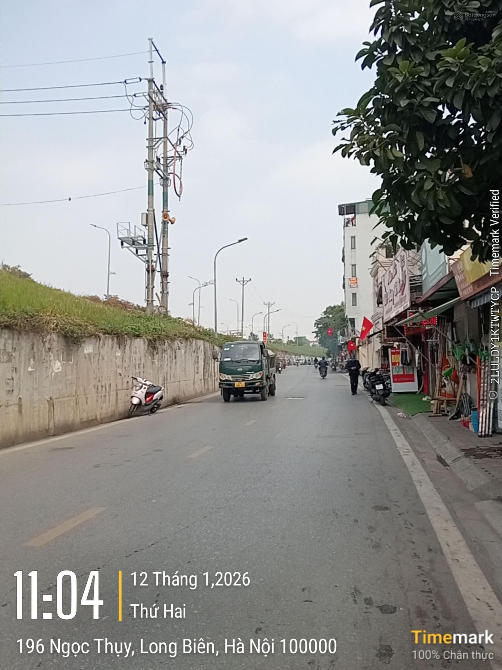 Ô tô thông bàn cờ, bán đất Ngọc Thụy 164m2, giá 35 tỷ