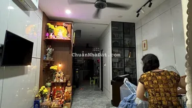 Giảm 300tr còn 3.75 tỷ nhà 2 lầu 2PN 2WC hẻm 3.5m đường Phú Định giáp Quận 6